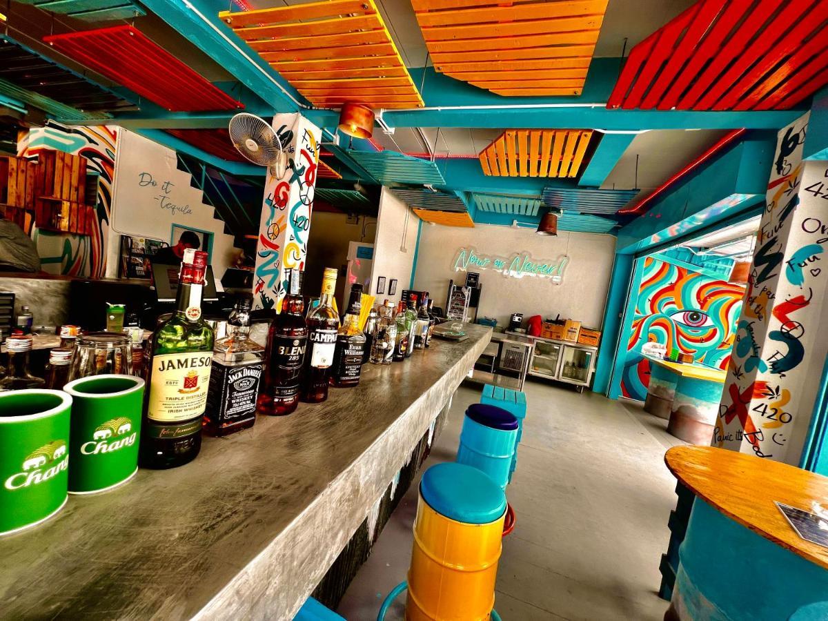 Bodega Krabi Hostel Ao Nang ภายนอก รูปภาพ
