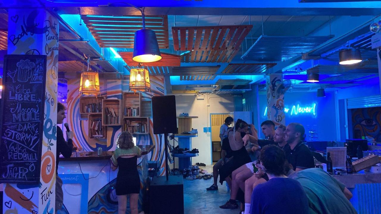 Bodega Krabi Hostel Ao Nang ภายนอก รูปภาพ