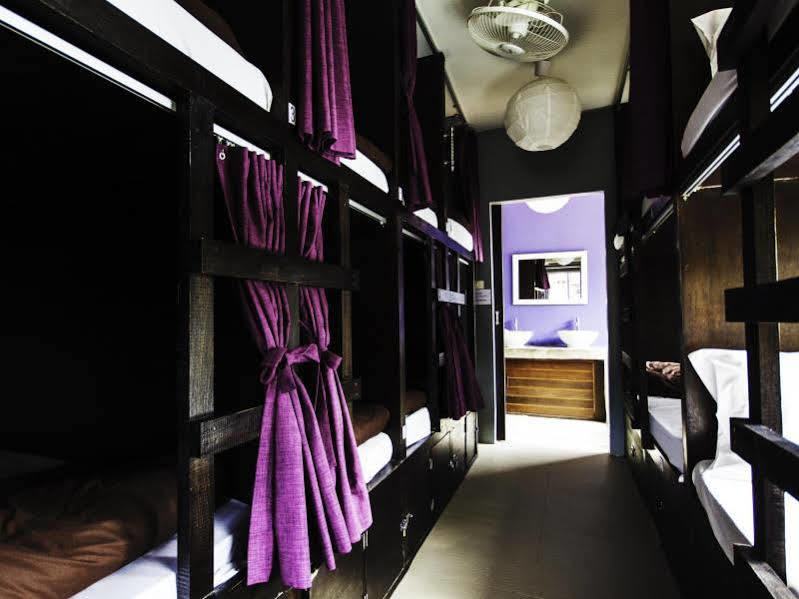 Bodega Krabi Hostel Ao Nang ภายนอก รูปภาพ